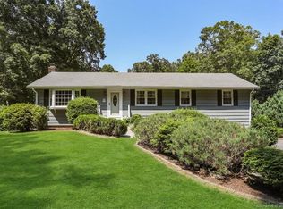 4 Woodland Dr, Redding, CT 06896