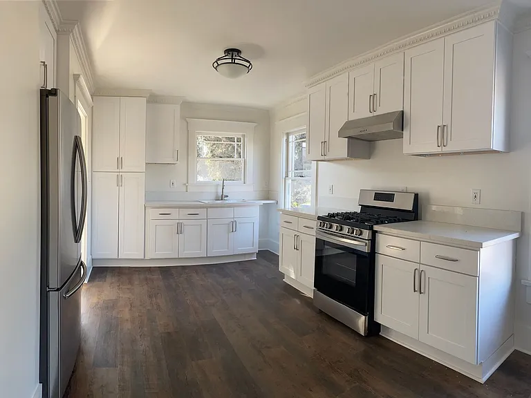 344W — Photo 11