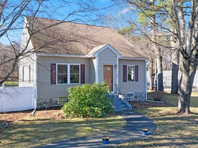 1572 Bridge St, Dracut, MA, 01826