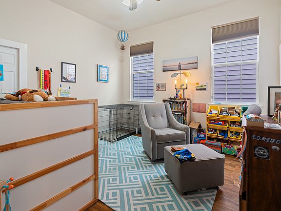 4th image of 2659 Iberville St