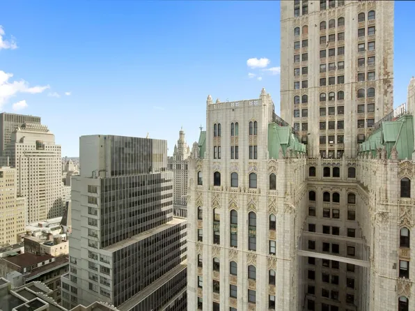 30 Park Place 42C image 3 of 16