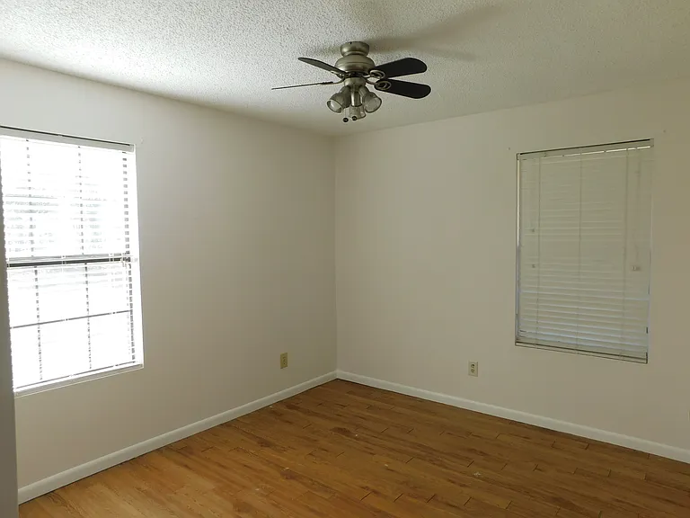 17186 County Road 4185 — Photo 6
