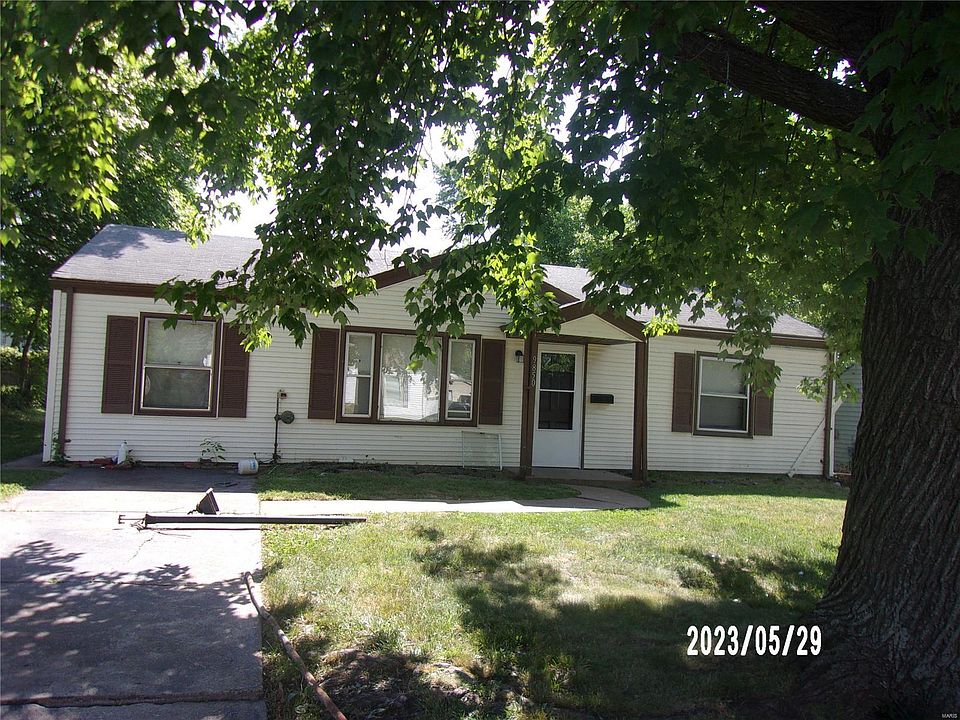 1st image of 9850 Dennis Dr