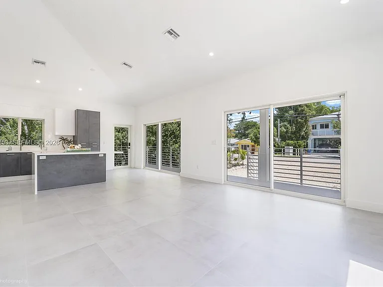 5 Bowen Dr — Photo 8