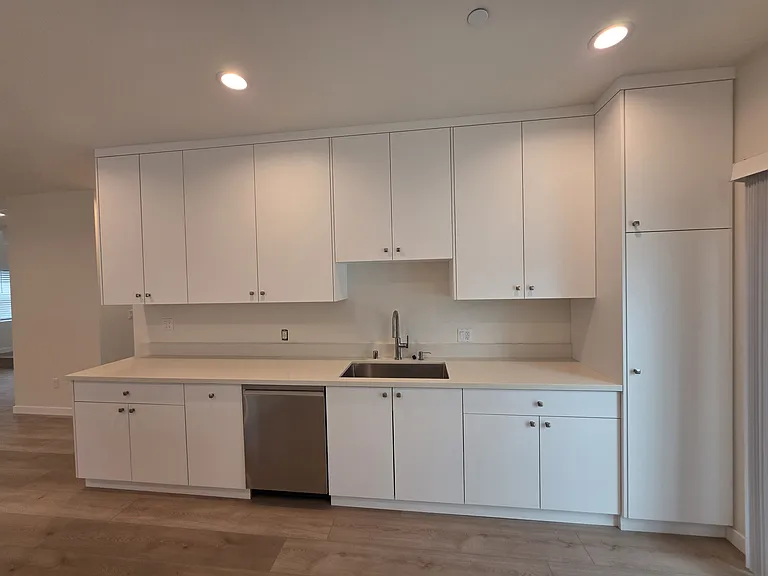 6746 Ben Ave — Photo 17