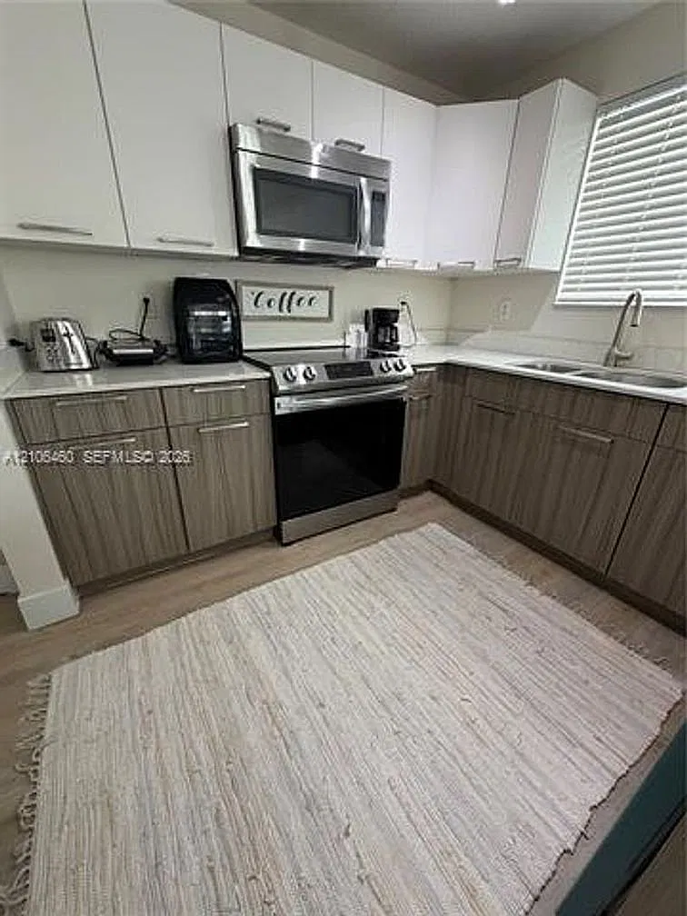 3 Bed / 2.5 Bath Home for Rent - Doral Palms Estates, Doral — Photo 2