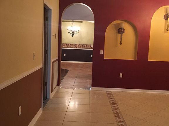 5th image of 4064 Half Moon Cir