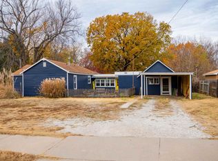 1421 N Custer Ln, Augusta, KS 67010
