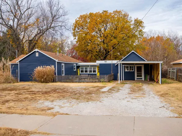 1421 N Custer Ln, Augusta, KS 67010