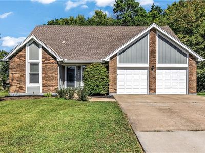 902 SE 5th Ter, Lees Summit, MO, 64063