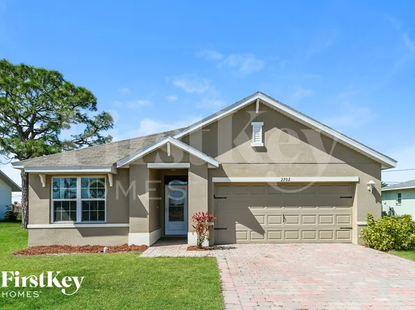 2702 SW 9th Pl, Cape Coral, FL 33914