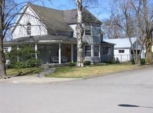1021 E Young Ave, Coeur D Alene, ID 83814