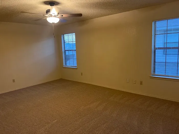 4371 Hulen Cir E #4371 — Photo 9