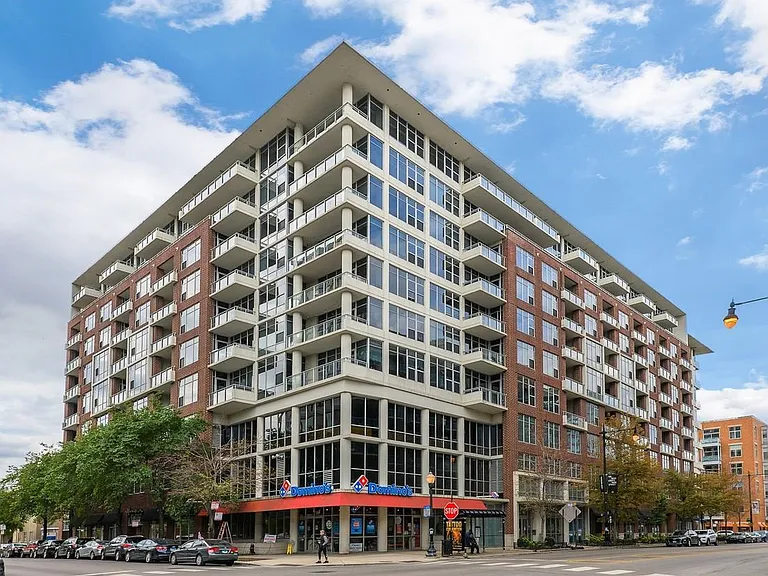 901 W Madison St #912 — Photo 1