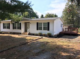 4920 Oak Branch Ln, Walkertown, NC 27051