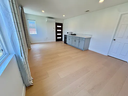 2209 Bolanos Ave Photo 1