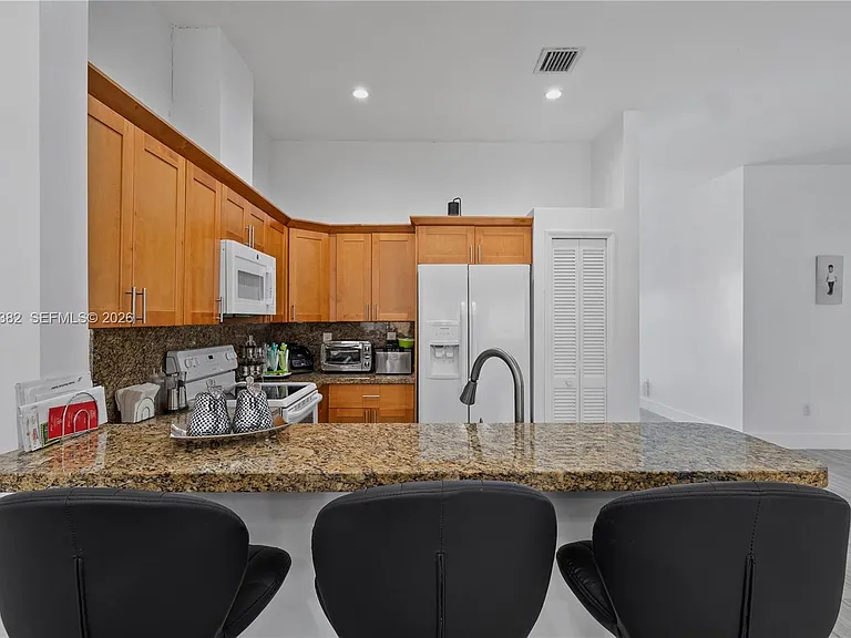 8218 SW 163rd Pl — Photo 9