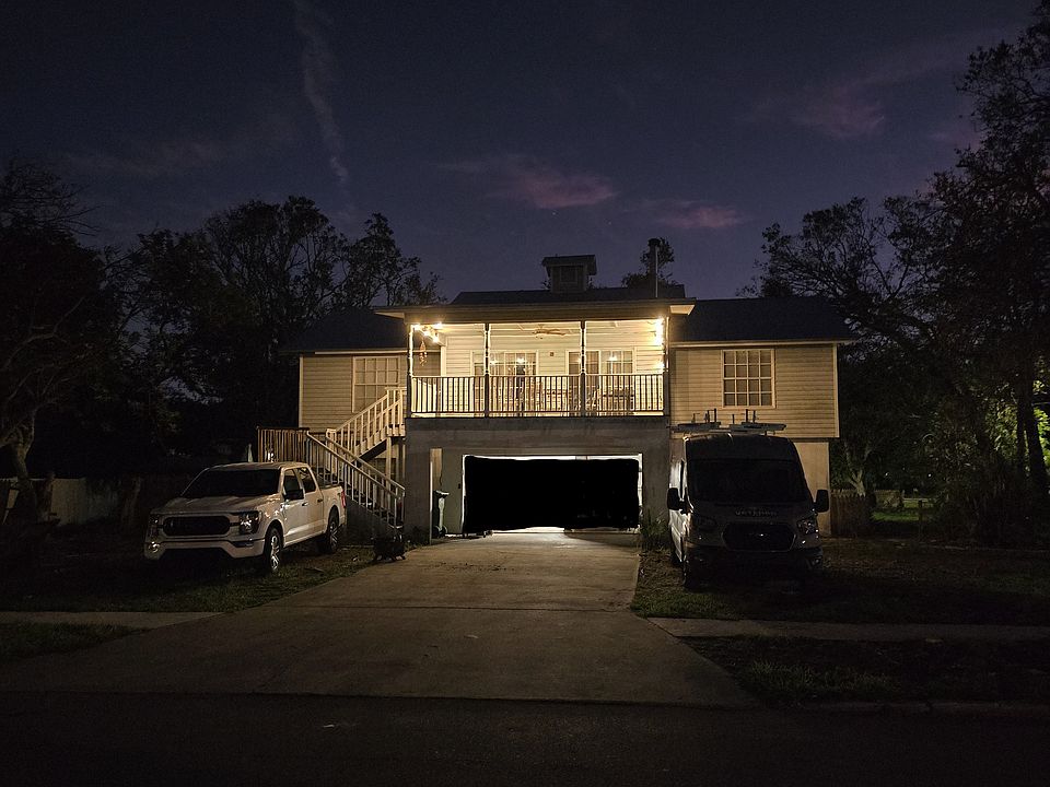 1st image of 1800 1st Ave E