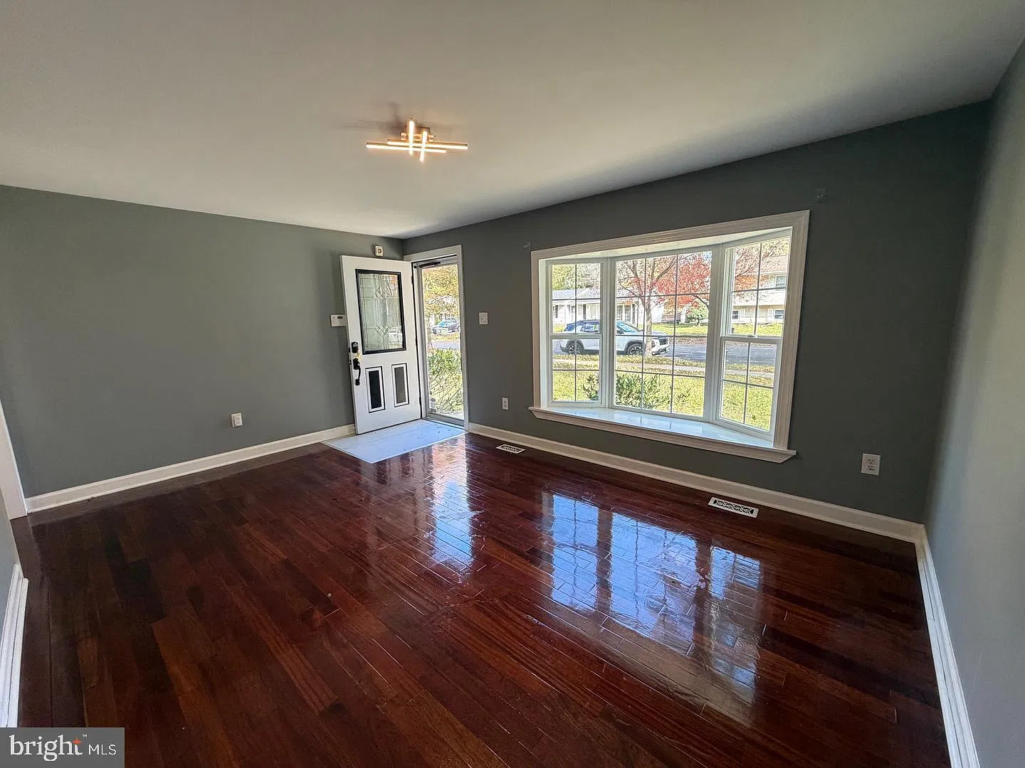 2 bed, 2.0 bath, 1920 sqft, $2,850 — Photo 3