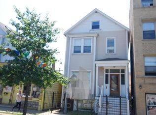 1147 W Addison St #1A, Chicago, IL 60613