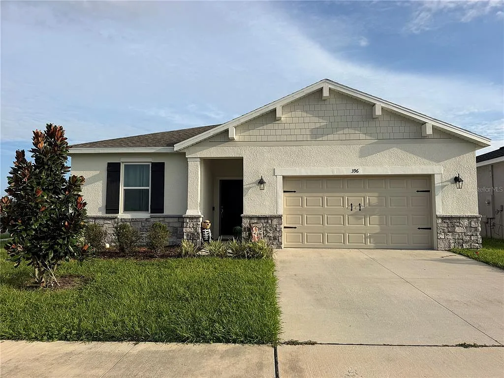 3 bed, 2.0 bath, 1593 sqft, $2,500 — Photo 1