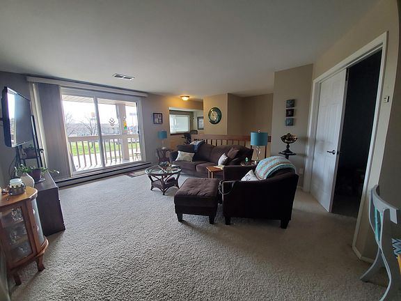 3rd image of W176N9721 Rivercrest Dr