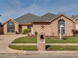 1723 Chatham Ln, Keller, TX 76248