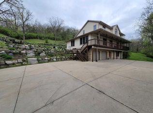 9701 Union Valley Rd, Black Earth, WI 53515