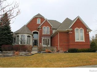 47673 Brittany Ct, Novi, MI 48374