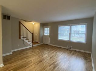 711 N College Ave APT 4, Warrensburg, MO 64093