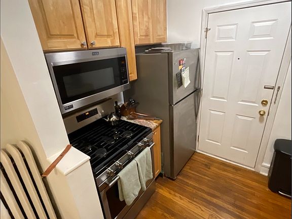 3rd image of 677 W Wrightwood Ave #683-1N