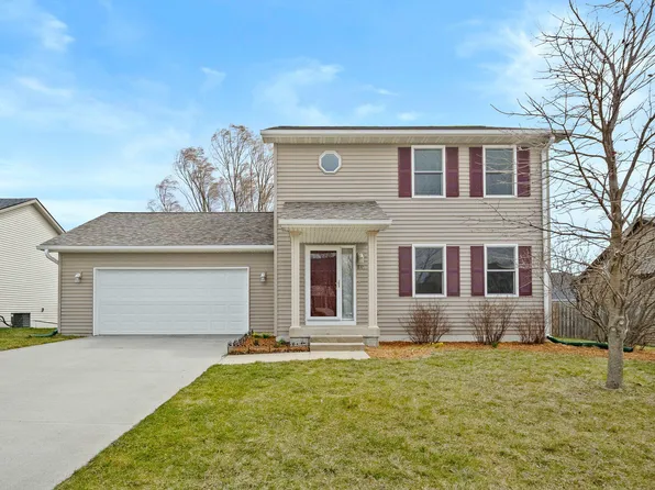 810 Poe Ave, Ames, IA 50014