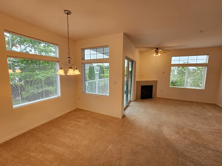 6401 Hazel Ln SE #B-12 — Photo 12