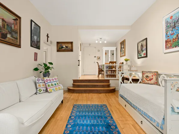 510 East 84th Street 1B image 2 of 6