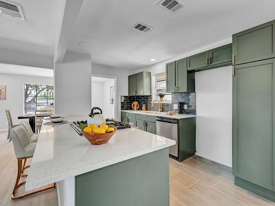 1st image of 2215 Sea Island Dr