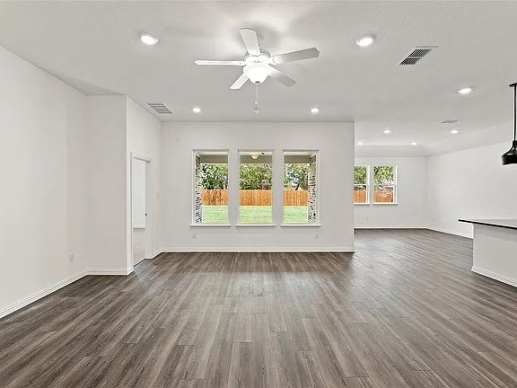 4th image of 1632 Pavin Ln