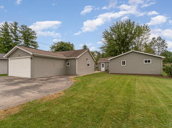 1202 Janice Ln, Beaverton, MI 48612