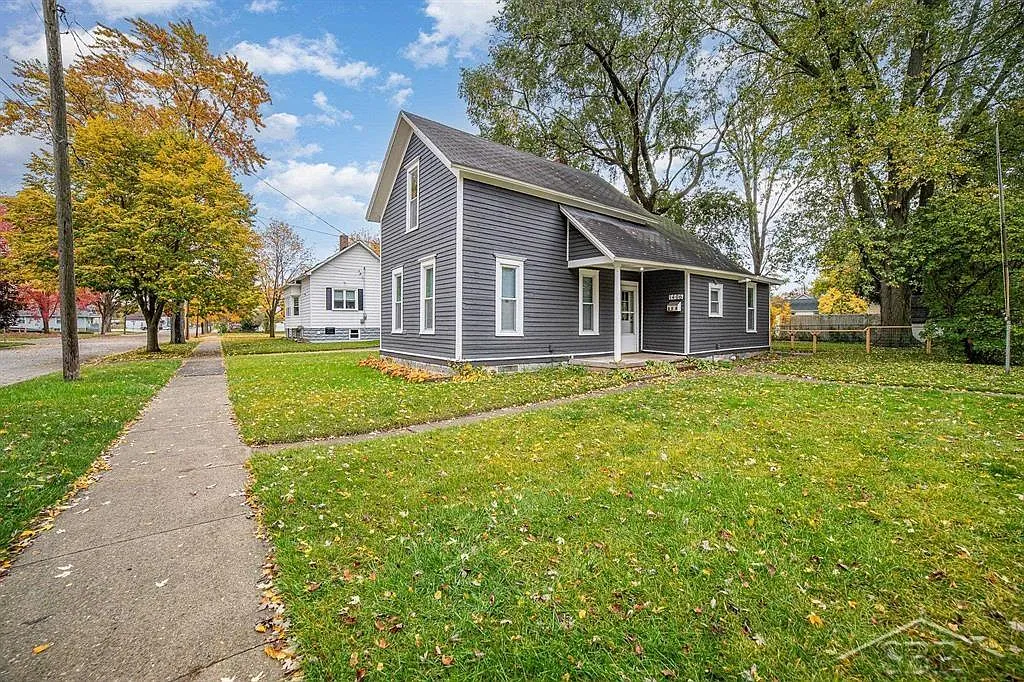 1406 Essex St photo 1