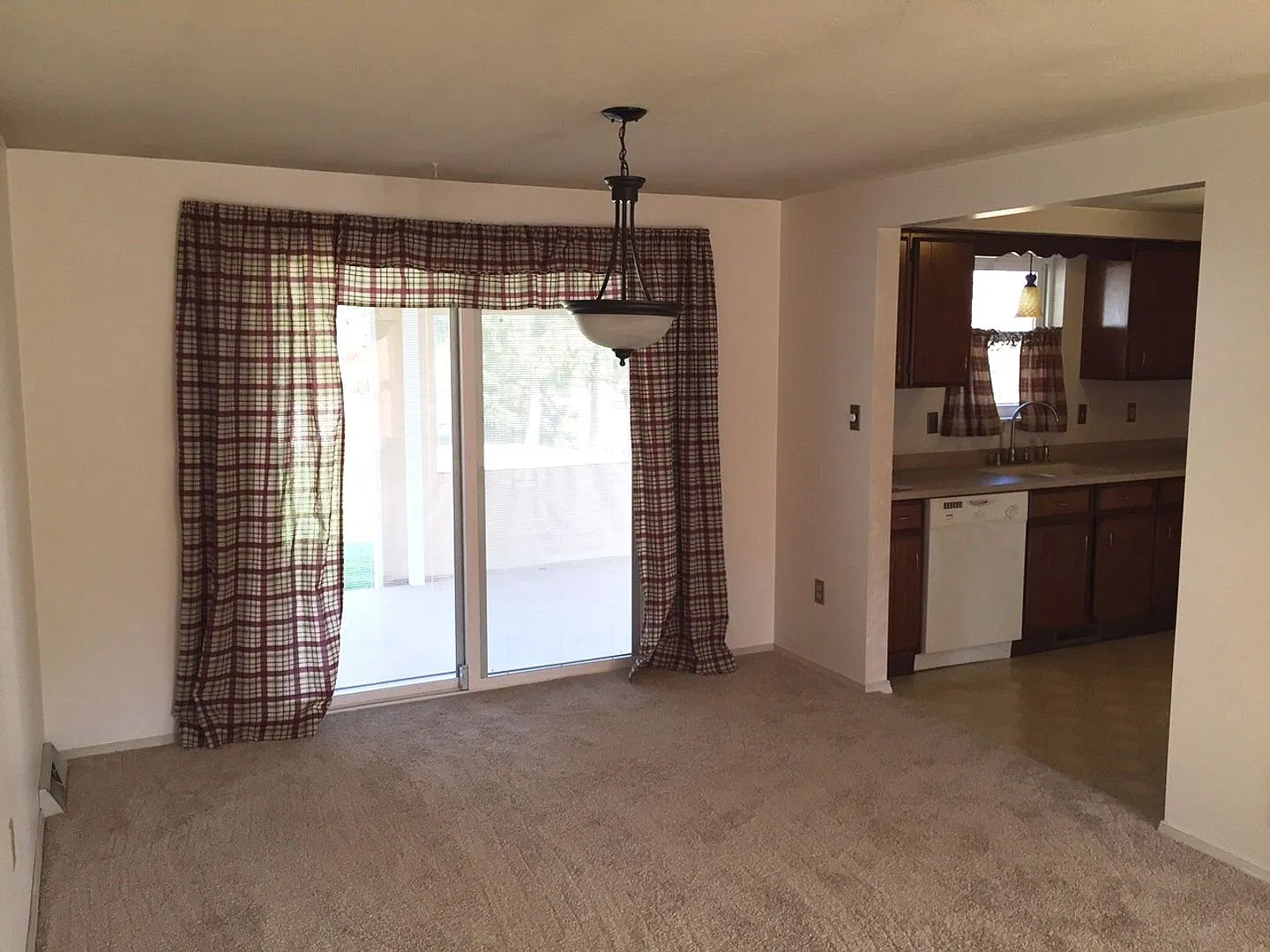 Single Family Home — Photo 3