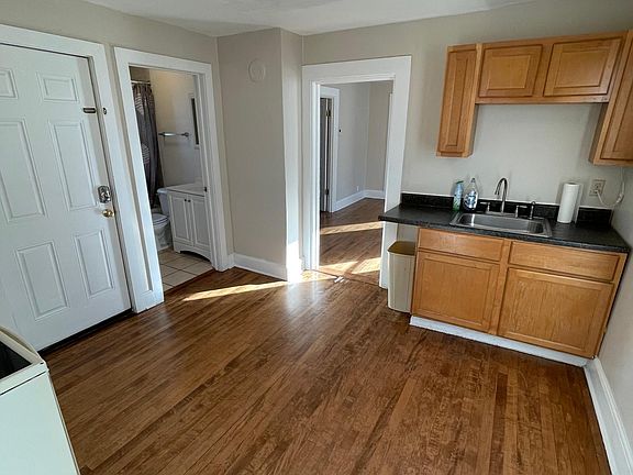 3rd image of 2623A N Pierce St