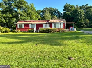 104 Peachtree St, Ideal, GA 31041