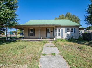 101 N Front St, Kenton, TN 38233