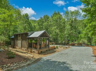 3095 Silversteen Rd, Lake Toxaway, NC 28747