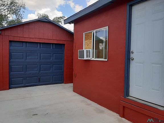 4th image of 1207 E Alameda St