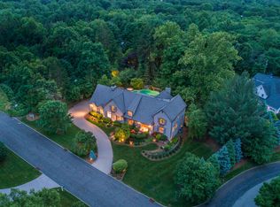 101 Evergreen Ct, Franklin Lakes, NJ 07417