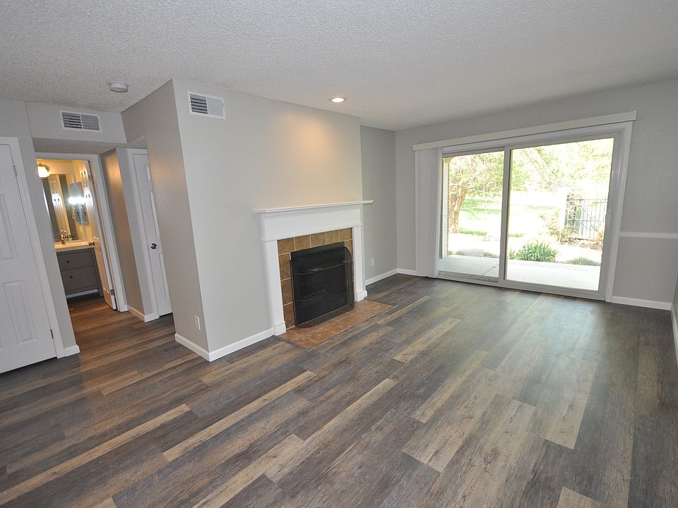 1st image of 13950 E Oxford Pl APT A112
