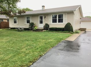 20524 N Clarice Ave, Prairie View, IL 60069