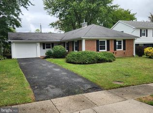 49 Pennant Ln, Willingboro, NJ 08046