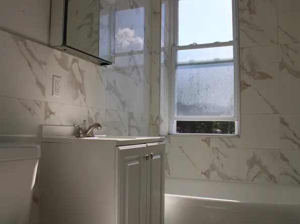 256 Grant Avenue image 10 of 15