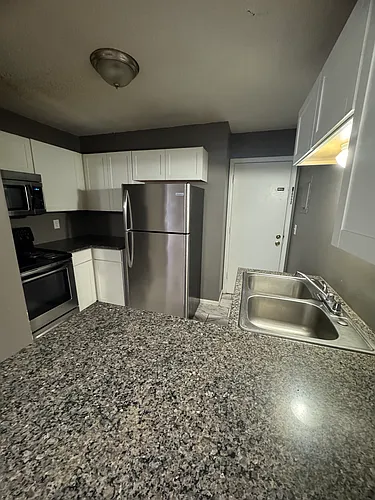 2915 Freeman Ave Photo 1
